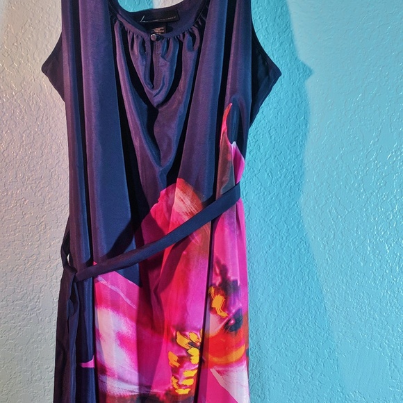 Lane Bryant Dresses & Skirts - Lane Bryant Giant flower dress with belt